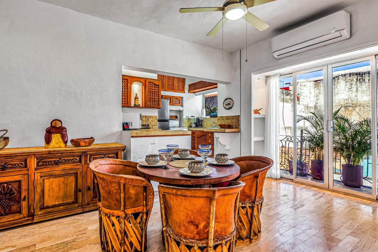 Malecon Beach Side Downtown Condo Puerto Vallarta Dış mekan fotoğraf