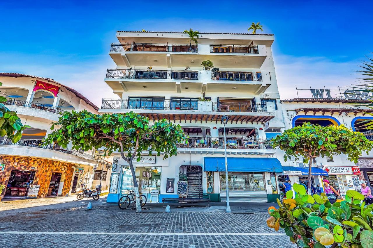 Malecon Beach Side Downtown Condo Puerto Vallarta Dış mekan fotoğraf